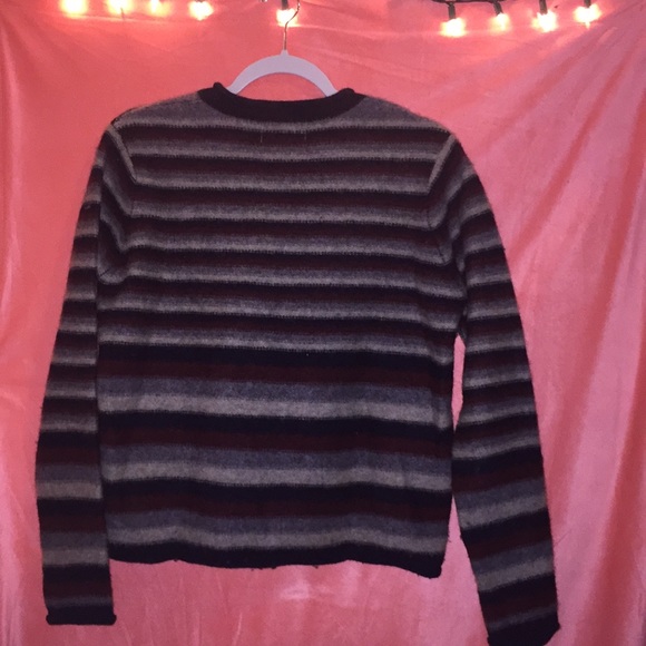 American Eagle Sweater - Picture 2 of 3